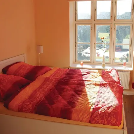 3 Bedroom Awesome In Holiday home *