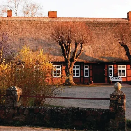 3 Bedroom Awesome In Prázdninový dům *